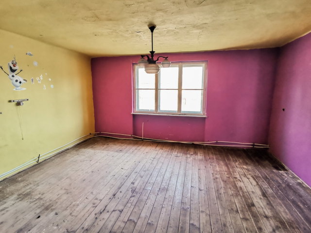 Eladó családi ház, Gönyűn 23.9 M Ft, 3 szobás