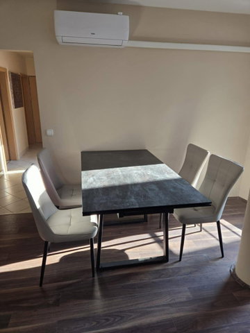 Kiadó téglalakás, albérlet, Pécsett 230 E Ft / hó, 2 szobás