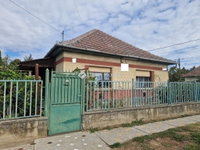 Eladó családi ház, Monoron 39.3 M Ft, 2 szobás