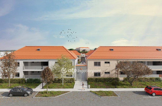 Eladó téglalakás, Siklóson 56 M Ft, 2+1 szobás