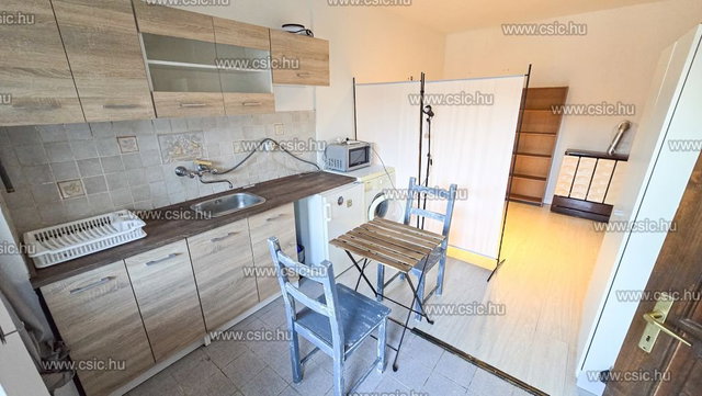 Eladó téglalakás, Budapesten, II. kerületben 89 M Ft, 1+1 szobás