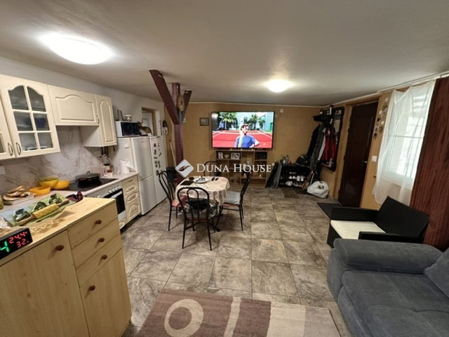 Eladó nyaraló, Dömsödön 42.5 M Ft, 2 szobás