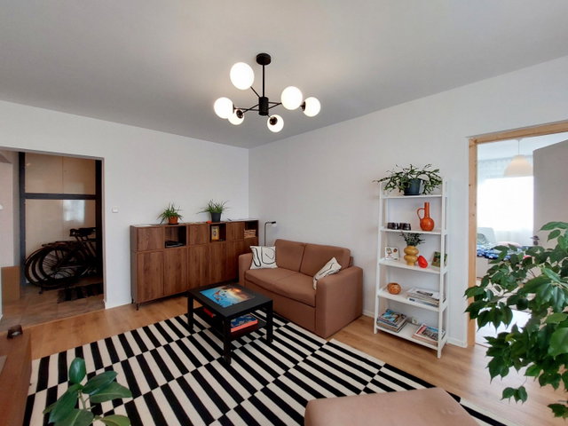 Eladó panellakás, Szegeden, Lomnici utcában 57 M Ft, 1+2 szobás