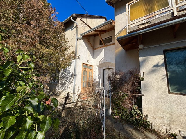 Eladó téglalakás, Balatonfüreden 57 M Ft, 3 szobás