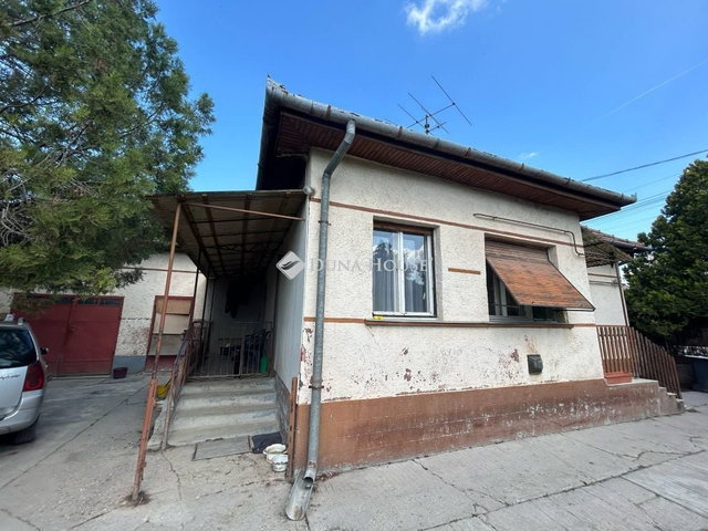 Eladó családi ház, Dabason 45 M Ft, 4 szobás
