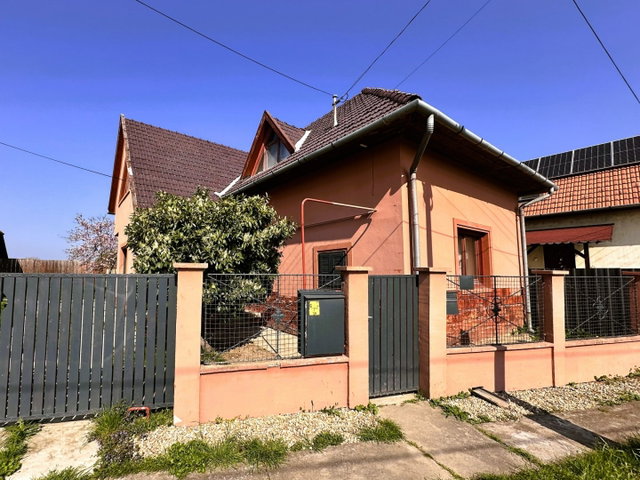 Eladó családi ház, Sarkadon 31.9 M Ft, 3 szobás