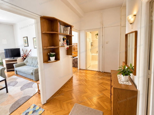 Eladó téglalakás, Almásfüzitőn 39.5 M Ft, 2+1 szobás