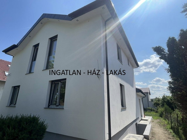 Eladó családi ház, Budapesten, XVI. kerületben 269 M Ft