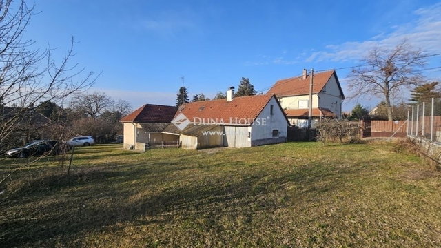 Eladó családi ház, Szentendrén 98 M Ft, 3 szobás