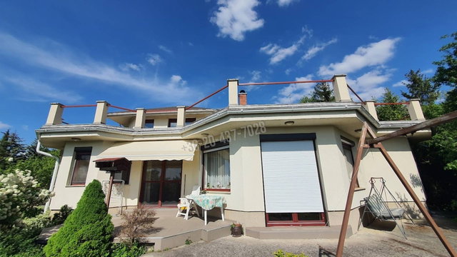Eladó családi ház, Budakeszin 290 M Ft, 5 szobás