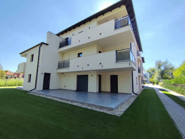 Eladó téglalakás, Zamárdiban 98 M Ft, 2 szobás