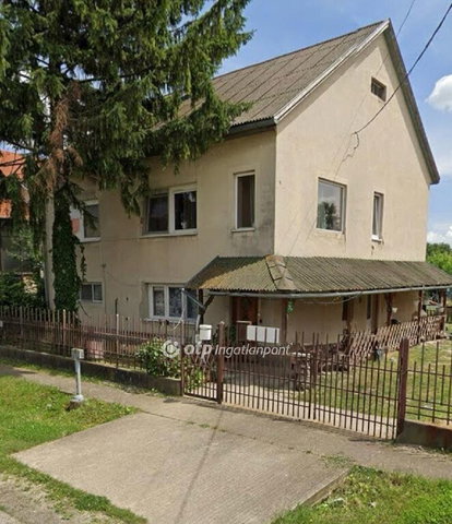 Eladó családi ház, Adonyban 75 M Ft, 5+2 szobás