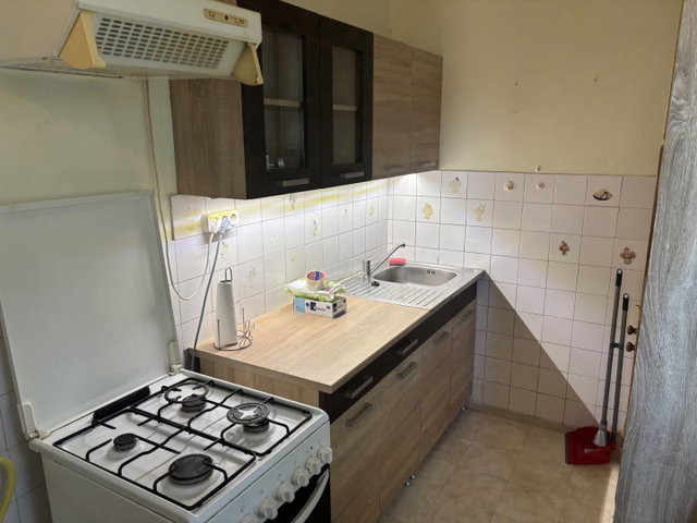 Eladó panellakás, Győrött 45 M Ft, 2 szobás