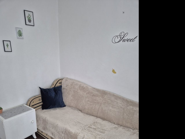 Kiadó téglalakás, albérlet, Pécsett, Zsolt utcában, 1+2 szobás