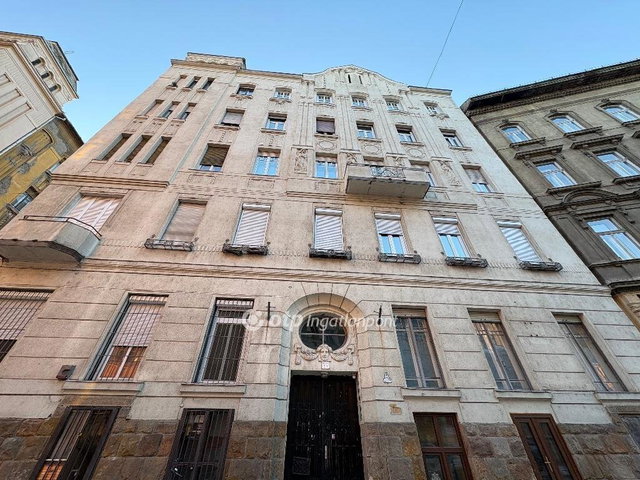 Eladó téglalakás, Budapesten, IX. kerületben 93 M Ft, 3 szobás