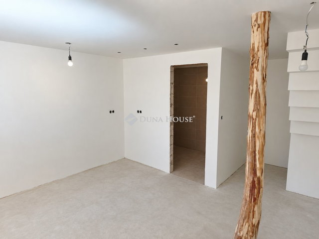 Eladó téglalakás, Vecsésen 55 M Ft, 3 szobás