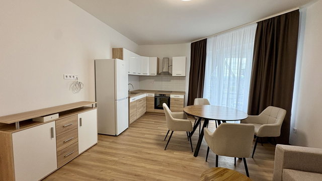 Kiadó téglalakás, albérlet, Debrecenben 300 E Ft / hó, 3 szobás