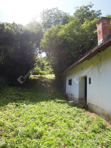 Eladó nyaraló, Homokkomáromon 4.5 M Ft, 3 szobás