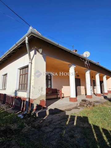 Eladó családi ház, Poroszlón, Széchenyi úton 19.99 M Ft