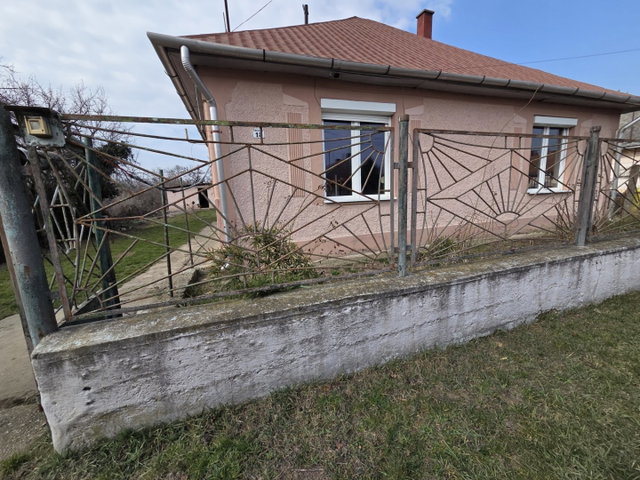 Eladó családi ház, Tiszapalkonyán 12.7 M Ft, 3+1 szobás