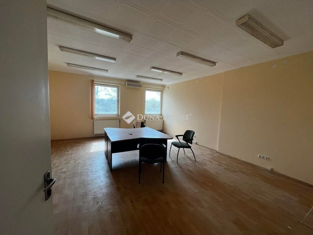 Eladó ipari ingatlan, Lakitelken 80 M Ft / költözzbe.hu