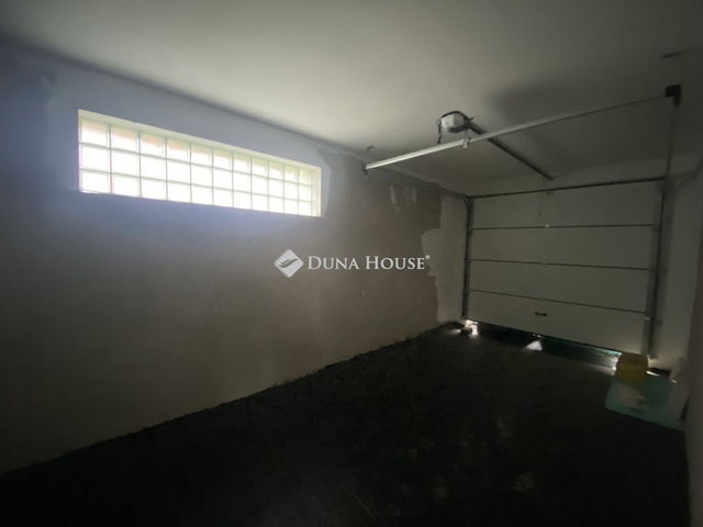 Eladó családi ház, Dabason 89.9 M Ft, 4 szobás