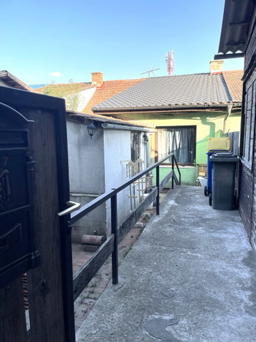 Eladó sorház, Pécelen, Wesselényi utcában 17.9 M Ft, 2 szobás