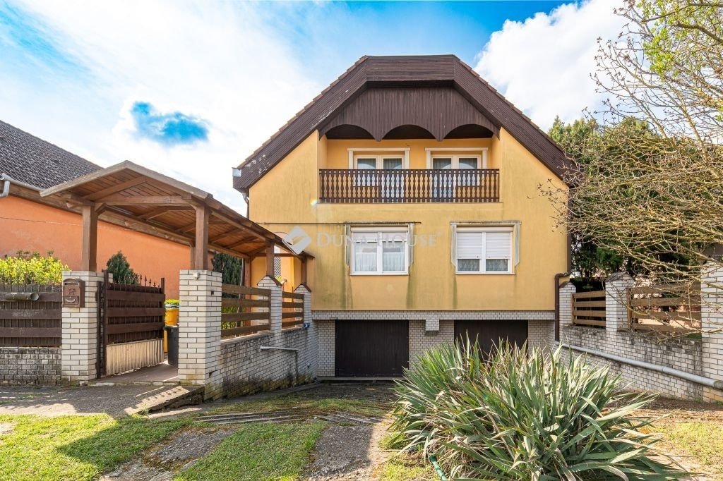 6 bed · 140m² · 76.900.000 ft