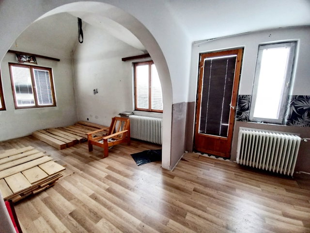 Eladó családi ház, Erdőkertesen 54.9 M Ft, 1+3 szobás