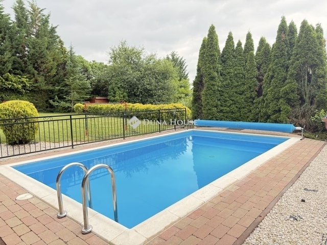 Eladó családi ház, Kozármislenyen 198.9 M Ft, 5 szobás