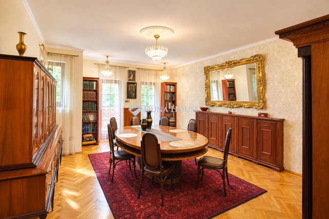 Eladó családi ház, Gödöllőn 355 M Ft, 6 szobás