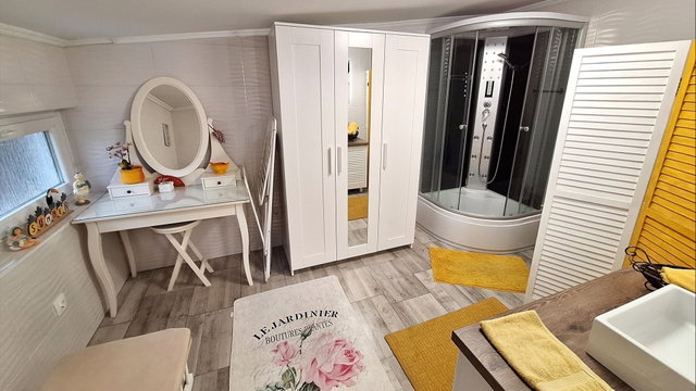 Kiadó családi ház, albérlet, Balatonalmádiban 160 E Ft / hó