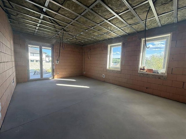 Eladó családi ház, Vácon 180 M Ft, 4 szobás
