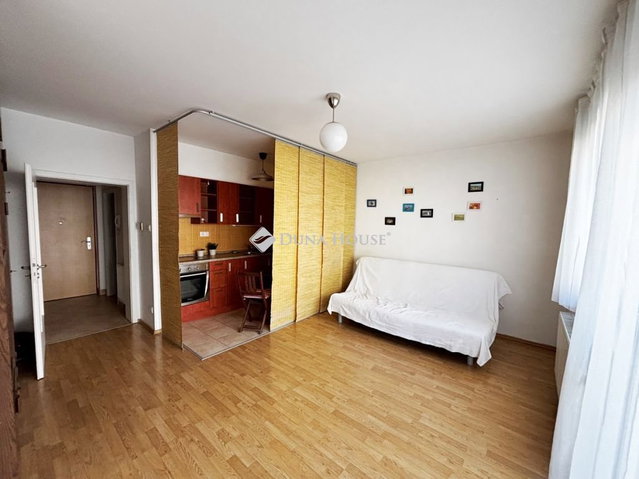 Eladó téglalakás, Budapesten, X. kerületben 56.9 M Ft, 1 szobás