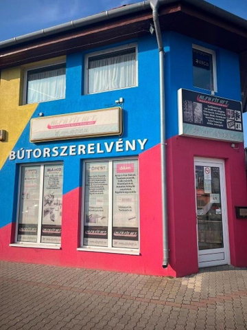 Eladó üzlethelyiség, XVIII. kerületben, Nagykőrösi úton