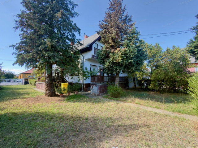 Eladó családi ház, Balatonlelleén 99.9 M Ft, 5 szobás