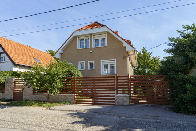 Eladó családi ház, Budapesten, XVI. kerületben 179 M Ft