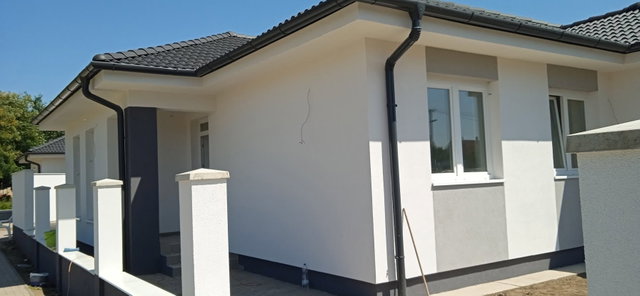 Eladó ikerház, Nyíregyházán 80 M Ft, 3 szobás