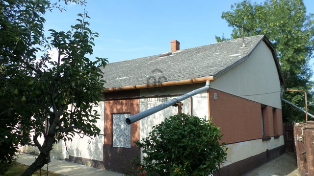 Eladó családi ház, Kunmadarason 6.7 M Ft, 3 szobás