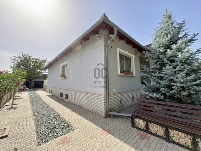 Eladó családi ház, Győrött 234.99 M Ft, 4 szobás