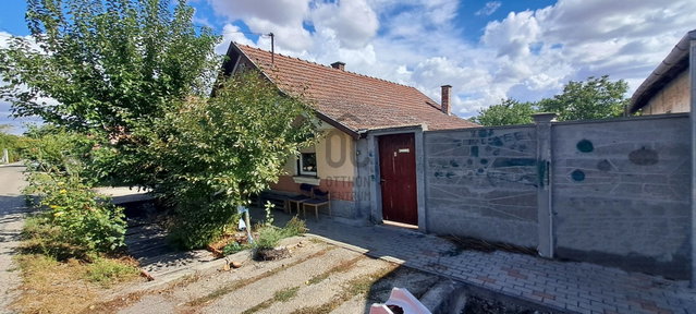 Eladó családi ház, Makón 19.9 M Ft, 3 szobás