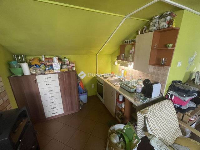 Eladó családi ház, Győrött 32.9 M Ft, 2 szobás