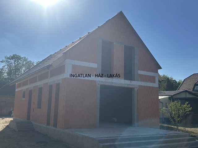 Eladó családi ház, Veresegyházon 144.9 M Ft, 5 szobás