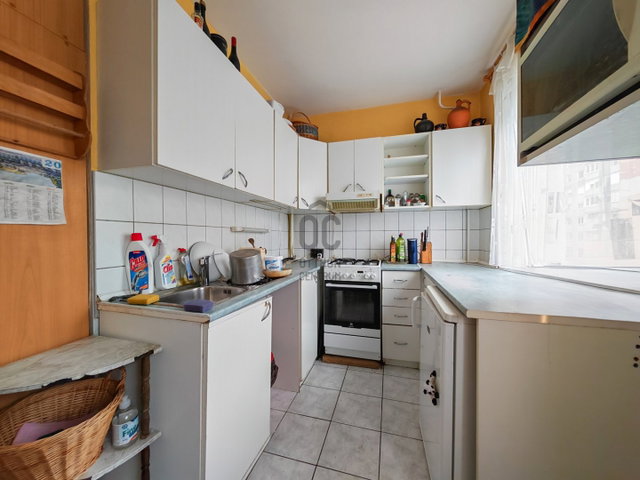 Eladó panellakás, Székesfehérvárott 69 M Ft, 4 szobás
