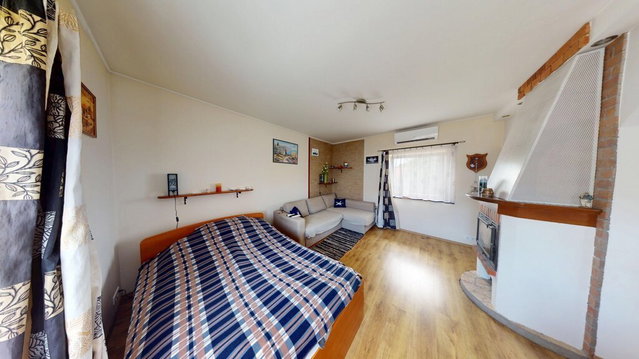 Eladó családi ház, Szigligeten 94.9 M Ft, 2 szobás