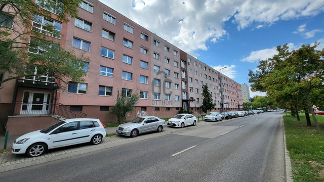 Eladó panellakás, Budapesten, III. kerületben 75 M Ft, 3 szobás