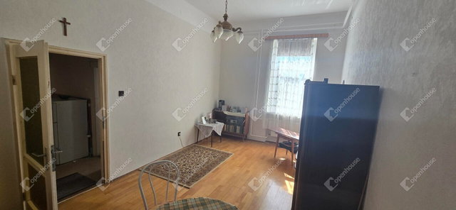 Eladó téglalakás, Mosonmagyaróváron 41.9 M Ft, 2 szobás