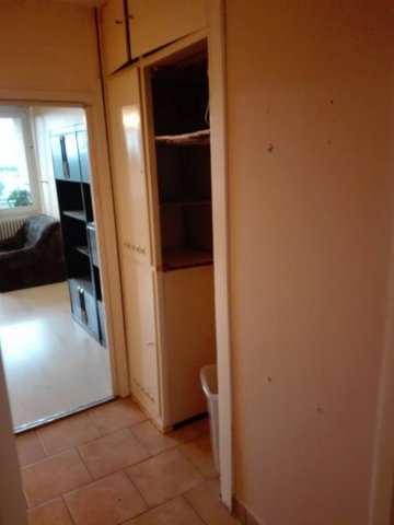 Eladó panellakás, Székesfehérvárott 34 M Ft, 1 szobás