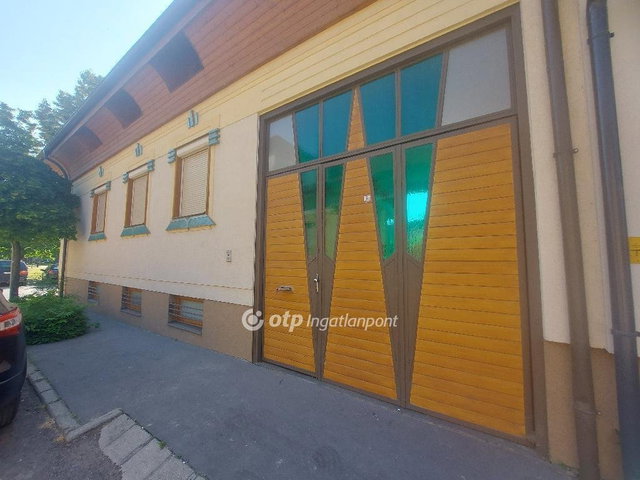 Eladó családi ház, Kecskeméten 142.8 M Ft, 6 szobás