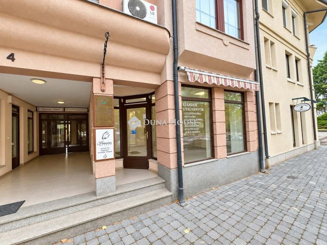 Eladó üzlethelyiség, Sopronban 42 M Ft / költözzbe.hu